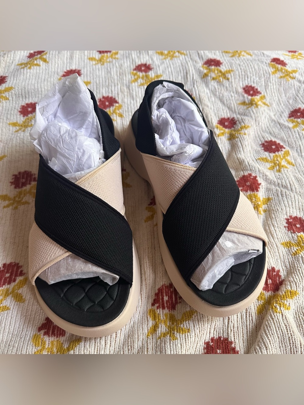 New NIB Vivaia AdaptAll Walker Sandals Kara 2.0 black ivory sling back 7.5 - Picture 9 of 13
